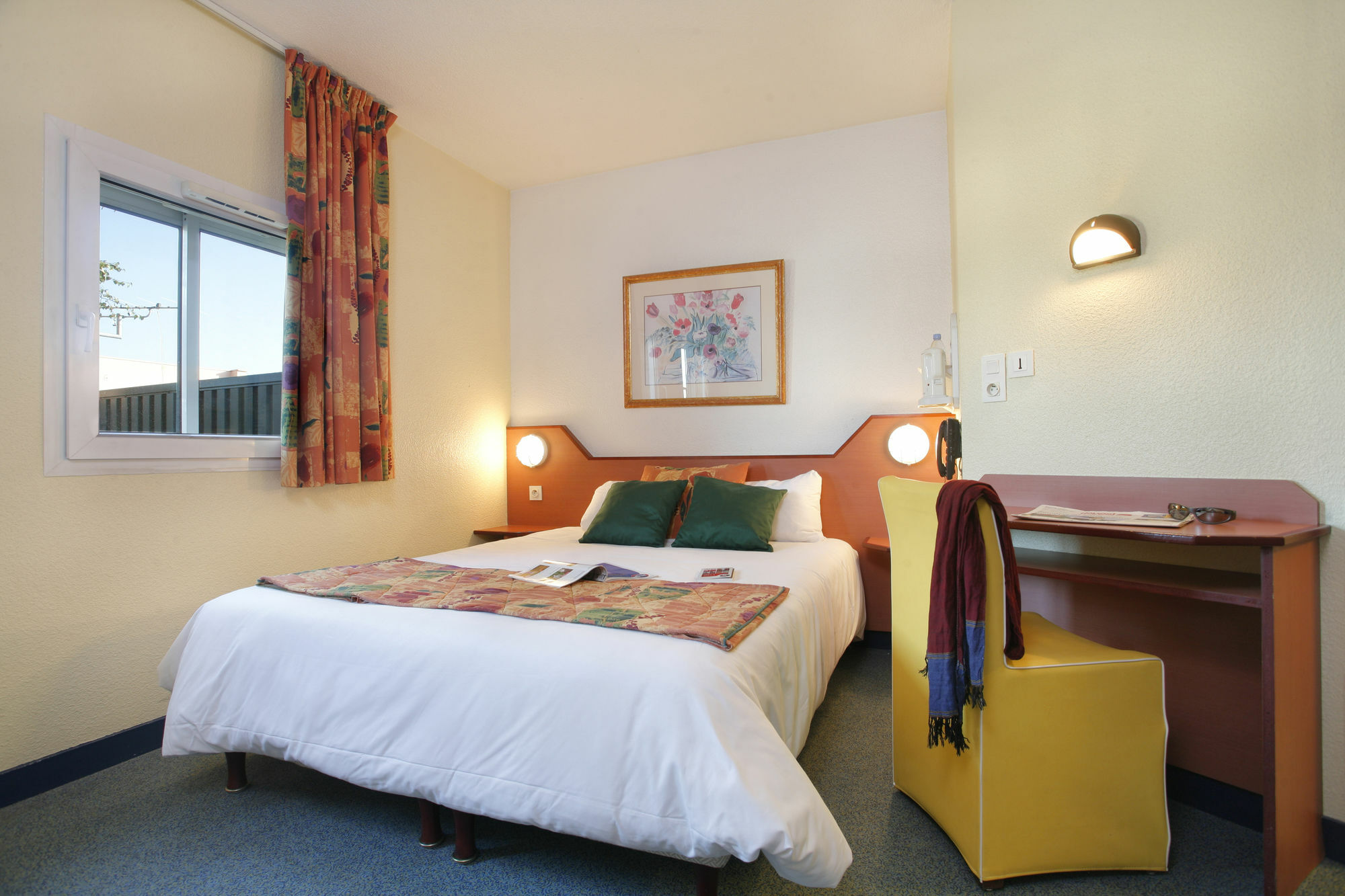 Kyriad Direct Rennes Ouest 3*