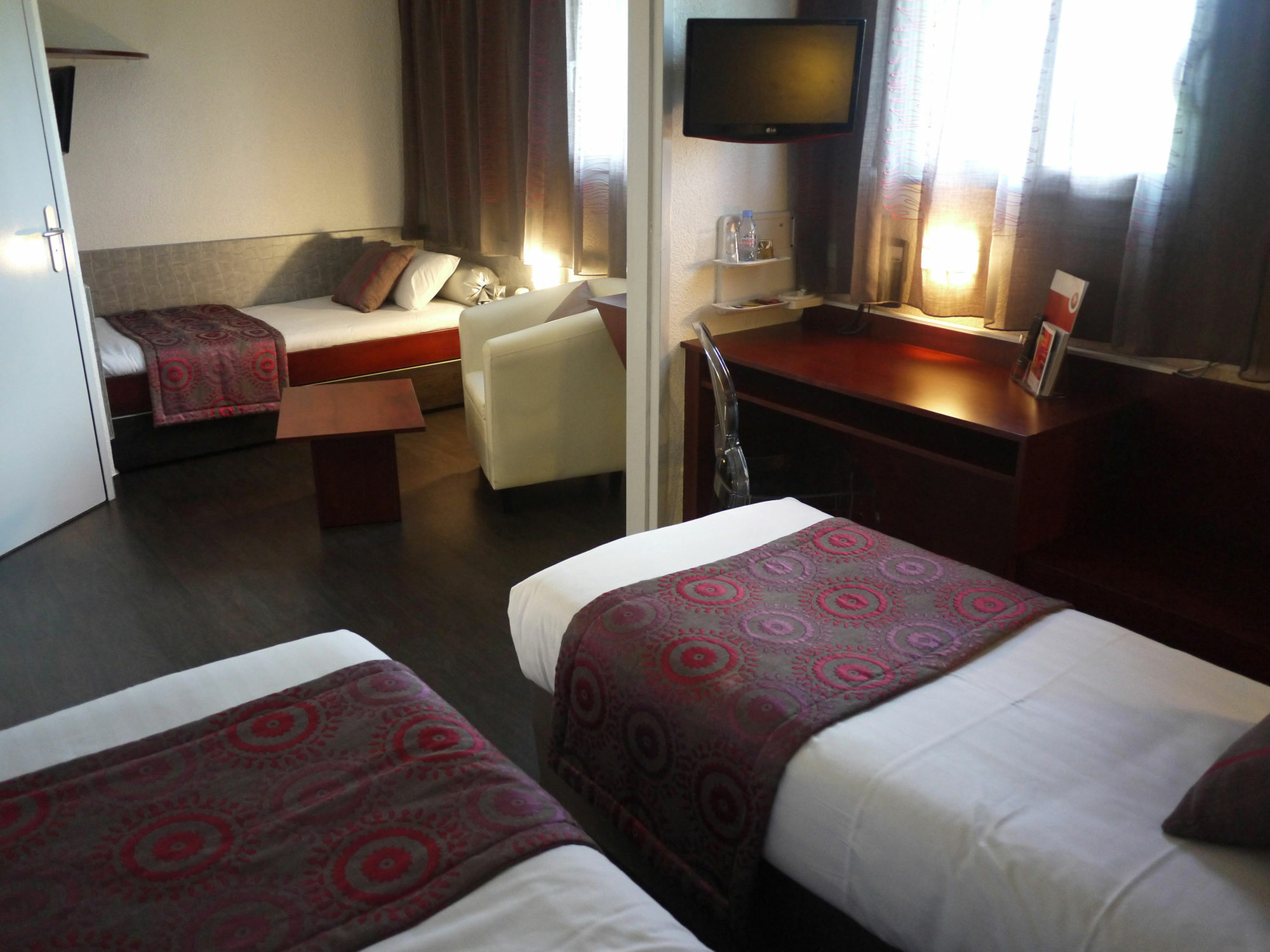 Hotel Kyriad Direct Rennes Ouest 3*